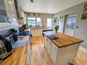 Photo 9- click for photo gallery